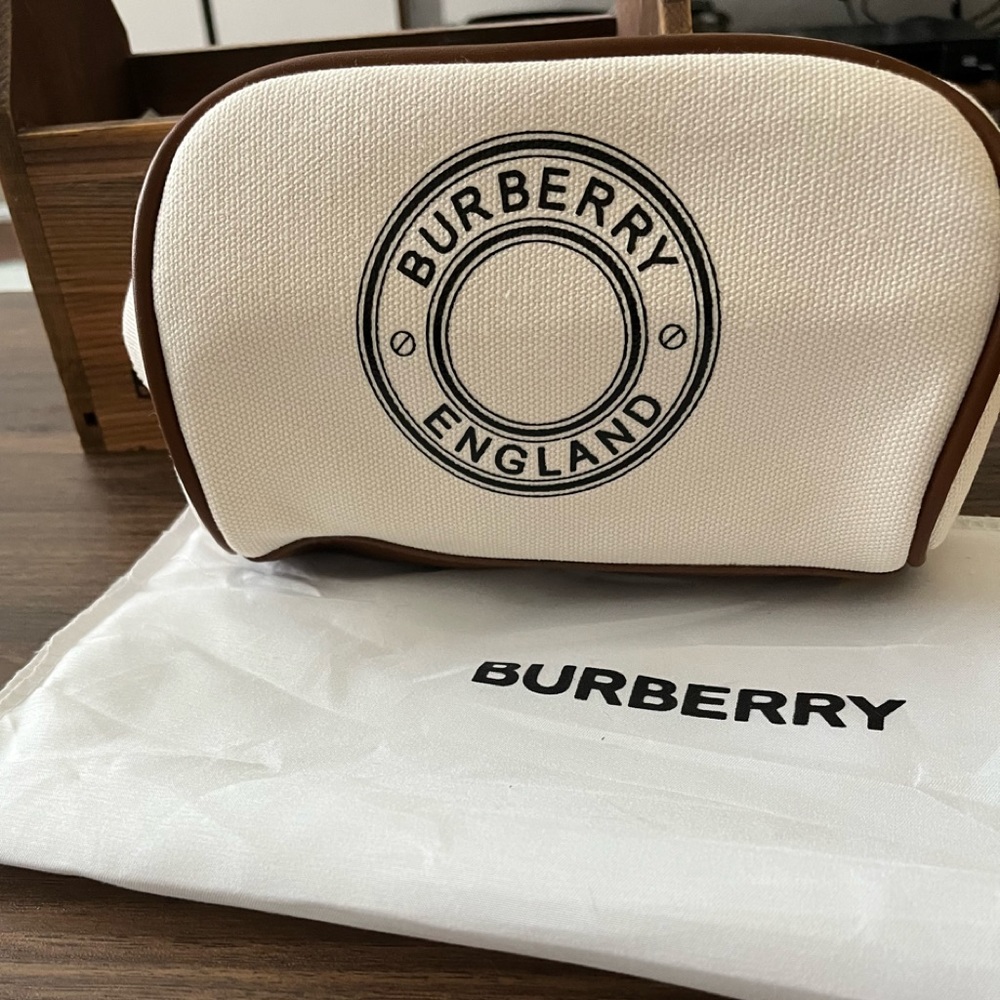Cosmetic bag